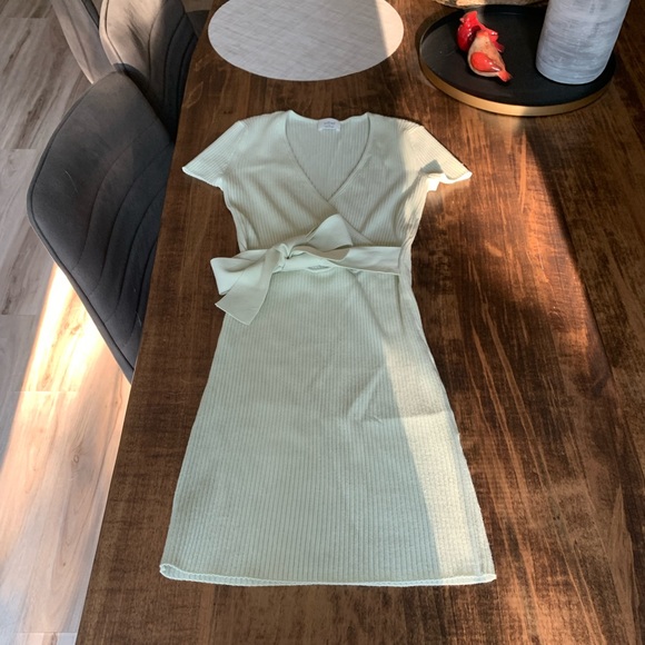 All tied up Wilfred dress - Picture 1 of 3